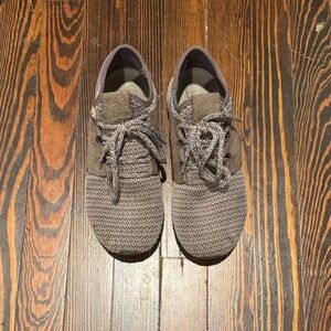 Men’s New Balance Brown Knit Sneakers